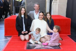 Gal Gadot Recibe una Estrella en el Paseo de la Fama de Hollywood