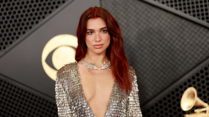 ¿Dua Lipa demanda a Samsung? Todo sobre el uso de su imagen