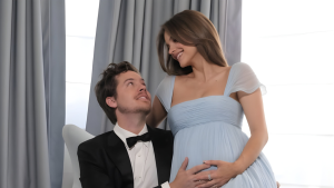 ¿Barbara Palvin y Dylan Sprouse esperan un bebé?